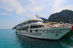 james-bond-island-big-boat