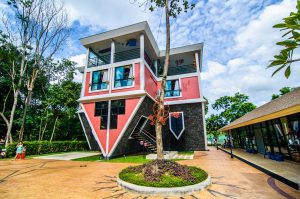 baan-teelanka-phuket-upside-down-house-and-tree